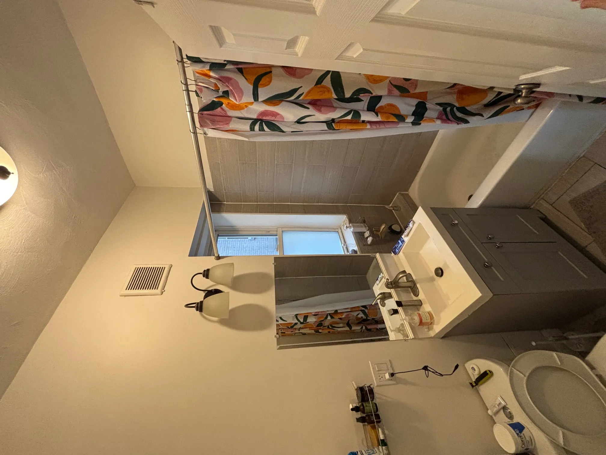 4 bed, 2 bath apartment for rent at 1193 Commonwealth Ave Unit 2, Allston — photo 22 of 89