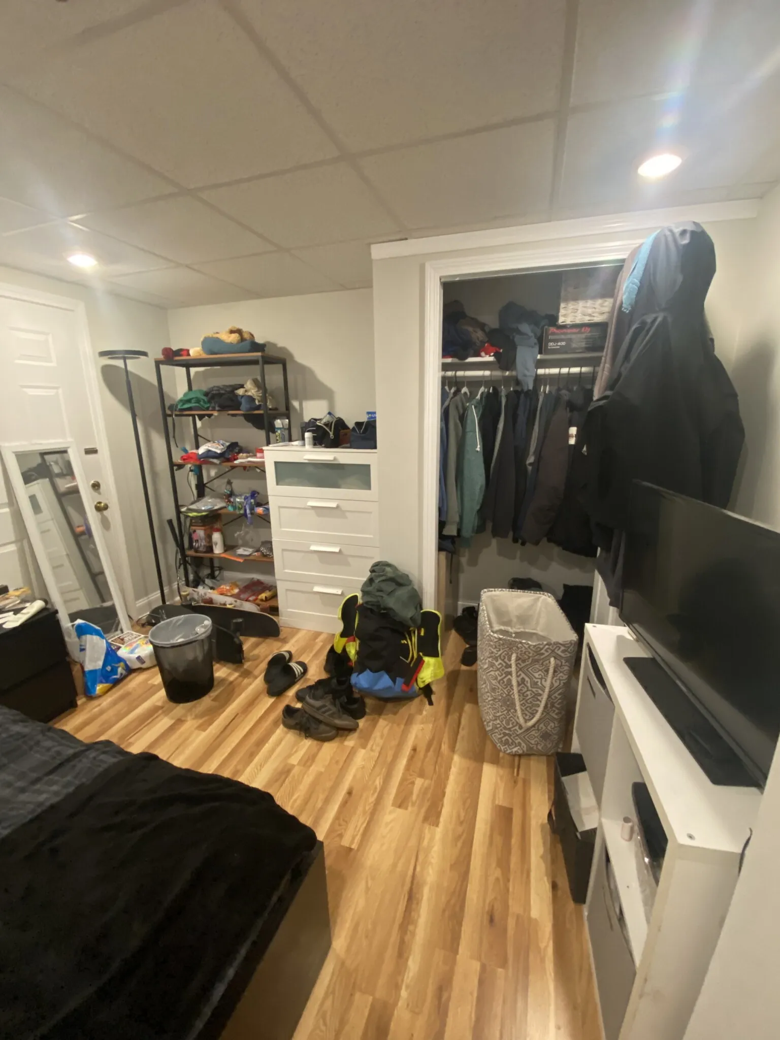 4 bed, 2 bath apartment for rent at 1193 Commonwealth Ave Unit 2, Allston — photo 41 of 89