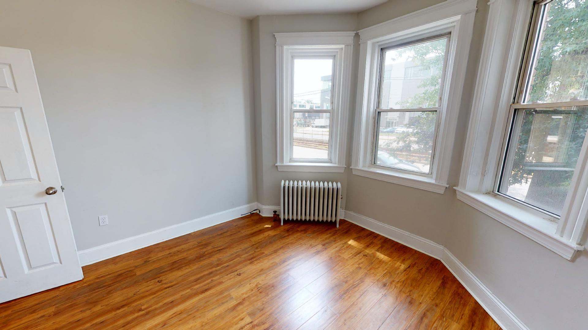 4 bed, 2 bath apartment for rent at 1193 Commonwealth Ave Unit 2, Allston — photo 21 of 48