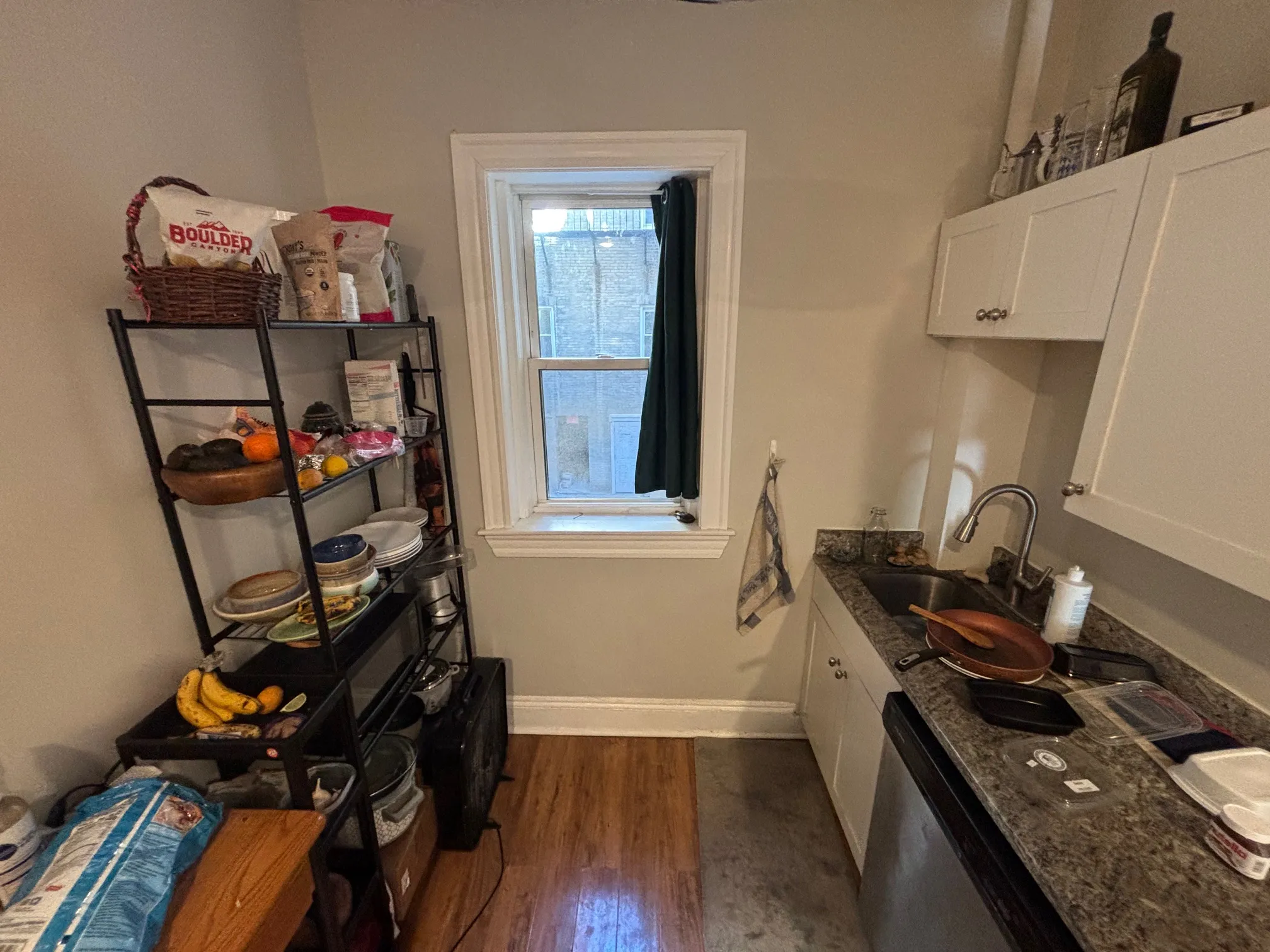 4 bed, 2 bath apartment for rent at 1193 Commonwealth Ave Unit 2, Allston — photo 16 of 89