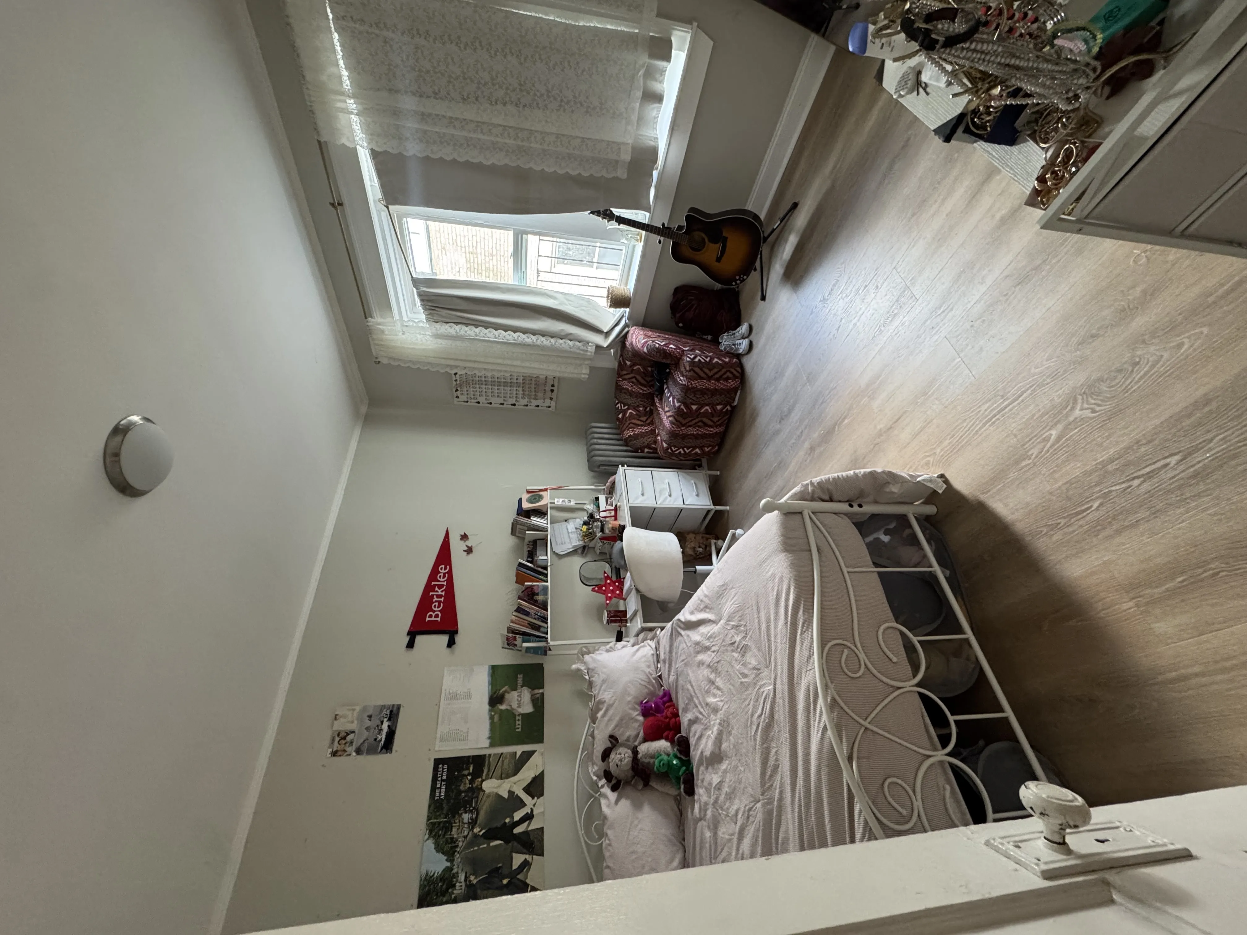 2 bed, 1 bath apartment for rent at 1193 Commonwealth Ave Unit 20, Allston — photo 2 of 19