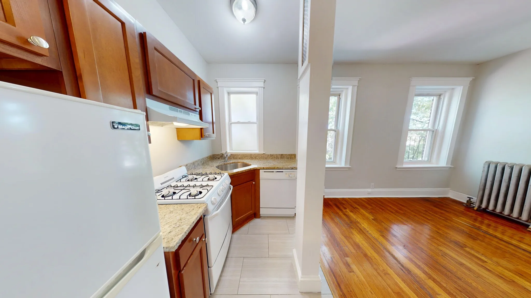 Studio bed, 1 bath apartment for rent at 1193 Commonwealth Ave Unit 22, Allston — photo 1 of 10