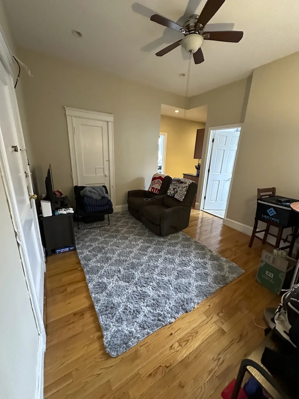2 bed, 1 bath apartment for rent at 1193 Commonwealth Ave Unit 24, Allston — photo 23 of 40