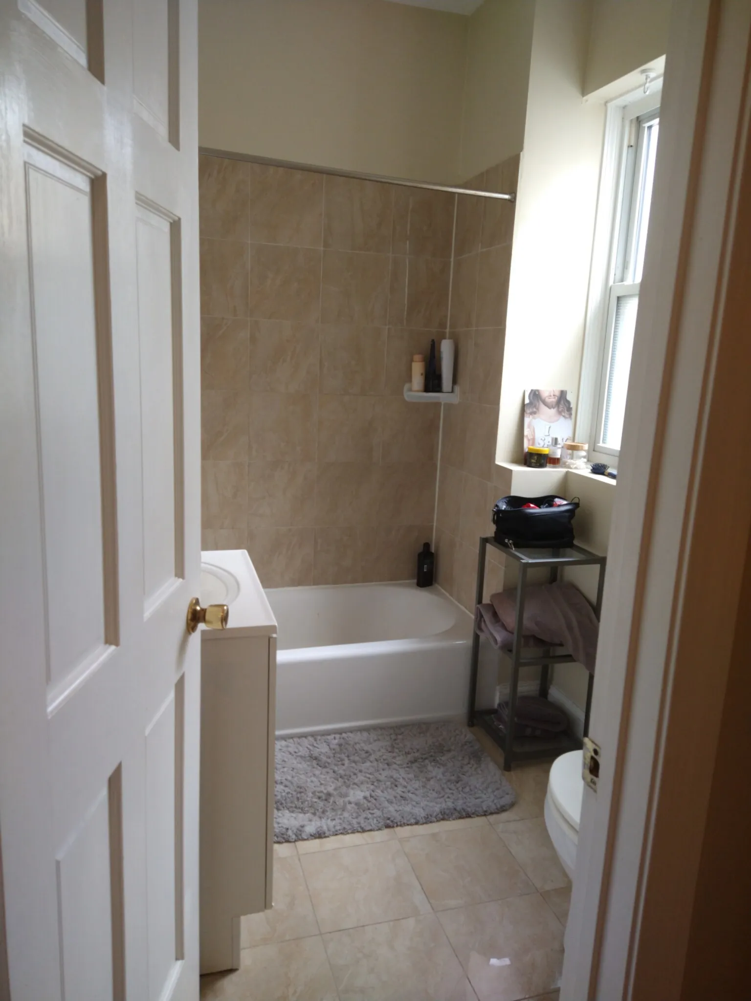 2 bed, 1 bath apartment for rent at 1193 Commonwealth Ave Unit 24, Allston — photo 27 of 40