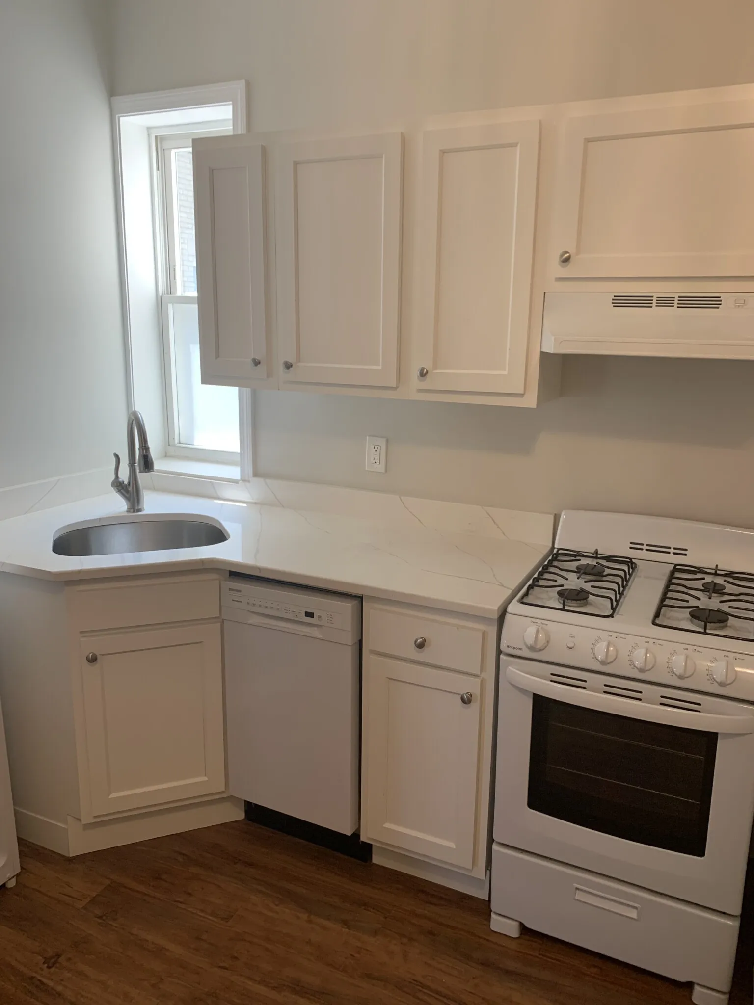2 bed, 1 bath apartment for rent at 1193 Commonwealth Ave Unit 3, Allston — photo 7 of 14