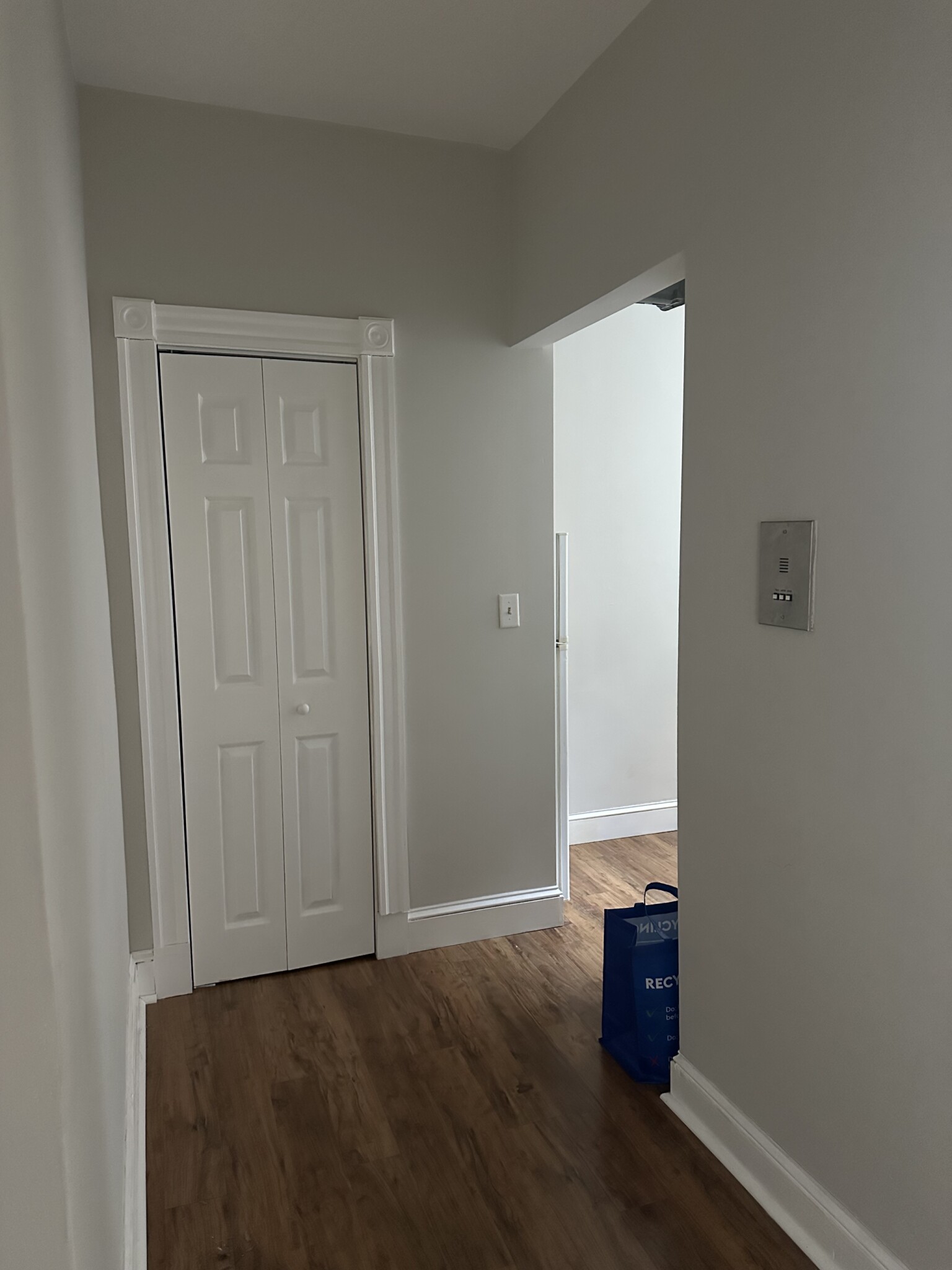 Studio bed, 1 bath apartment for rent at 1193 Commonwealth Ave Unit 9, Allston — photo 15 of 28