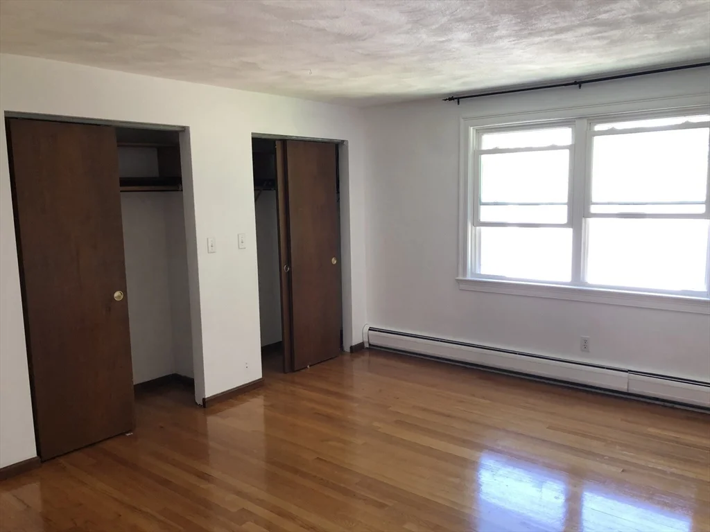 3 bed, 1 bath apartment for rent at 1195 Boylston St Unit 1195, Newton Upper Falls — photo 6 of 13