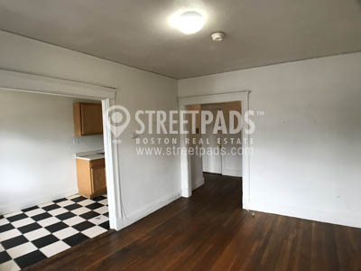 Studio bed, 1 bath apartment for rent at 1195 Boylston St Unit 36, Fenway — photo 3 of 13
