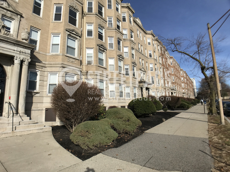 Studio bed, 1 bath apartment for rent at 1195 Boylston St Unit 36, Fenway — photo 11 of 13