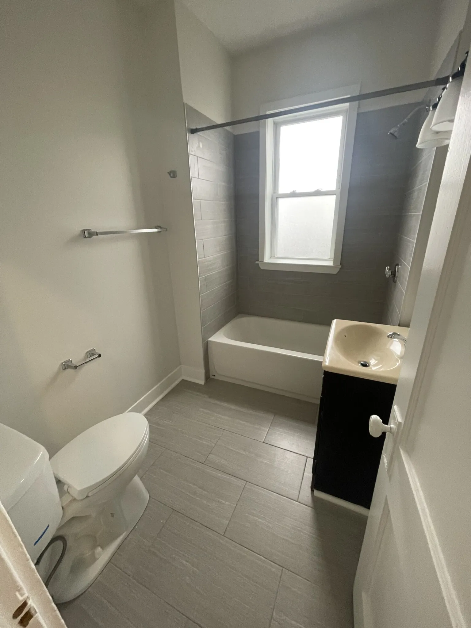 Studio bed, 1 bath apartment for rent at 1195 Commonwealth Ave Unit 22, Brighton — photo 4 of 14