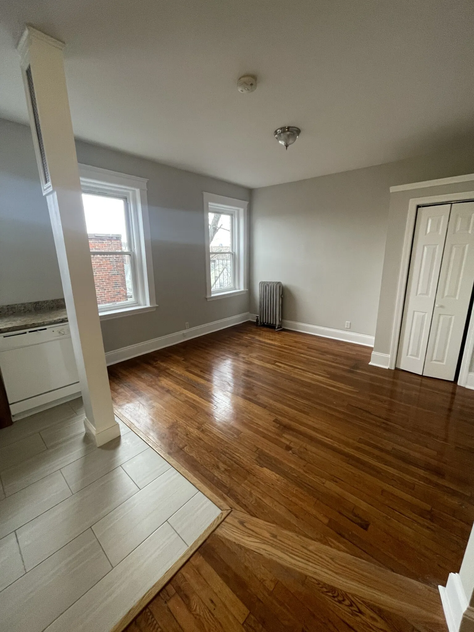 Studio bed, 1 bath apartment for rent at 1195 Commonwealth Ave Unit 22, Brighton — photo 2 of 14