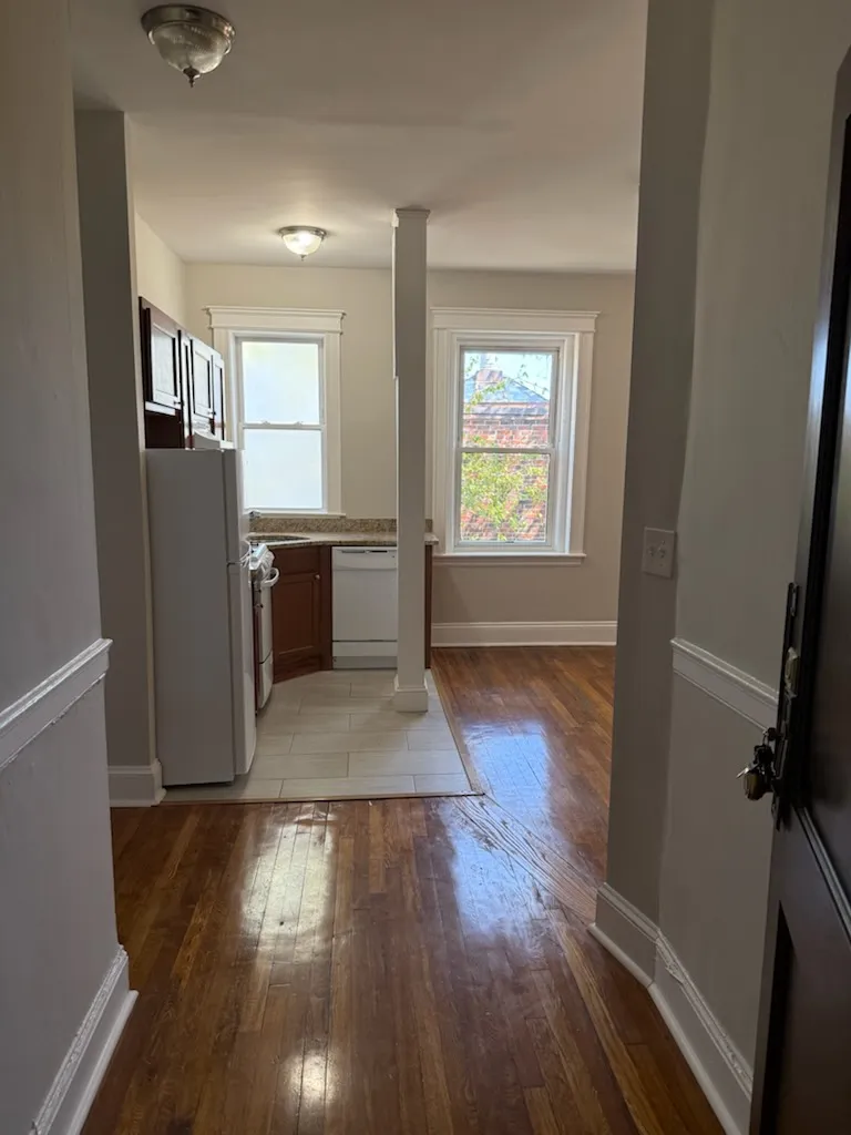 Studio bed, 1 bath apartment for rent at 1195 Commonwealth Ave Unit 22, Brighton — photo 6 of 14