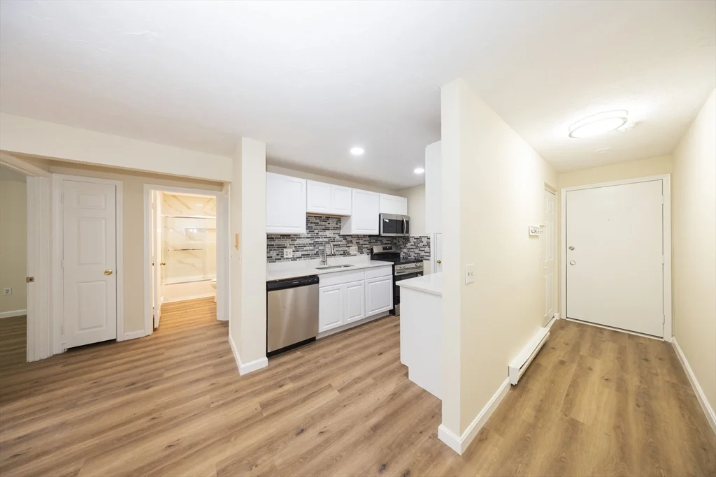 2 bed, 1 bath apartment for rent at 1195 Grafton St Unit 39, Worcester — photo 10 of 16