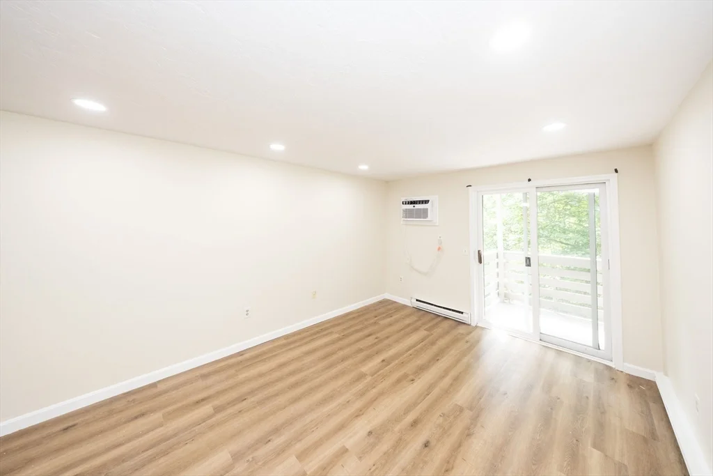 2 bed, 1 bath apartment for rent at 1195 Grafton St Unit 39, Worcester — photo 9 of 16