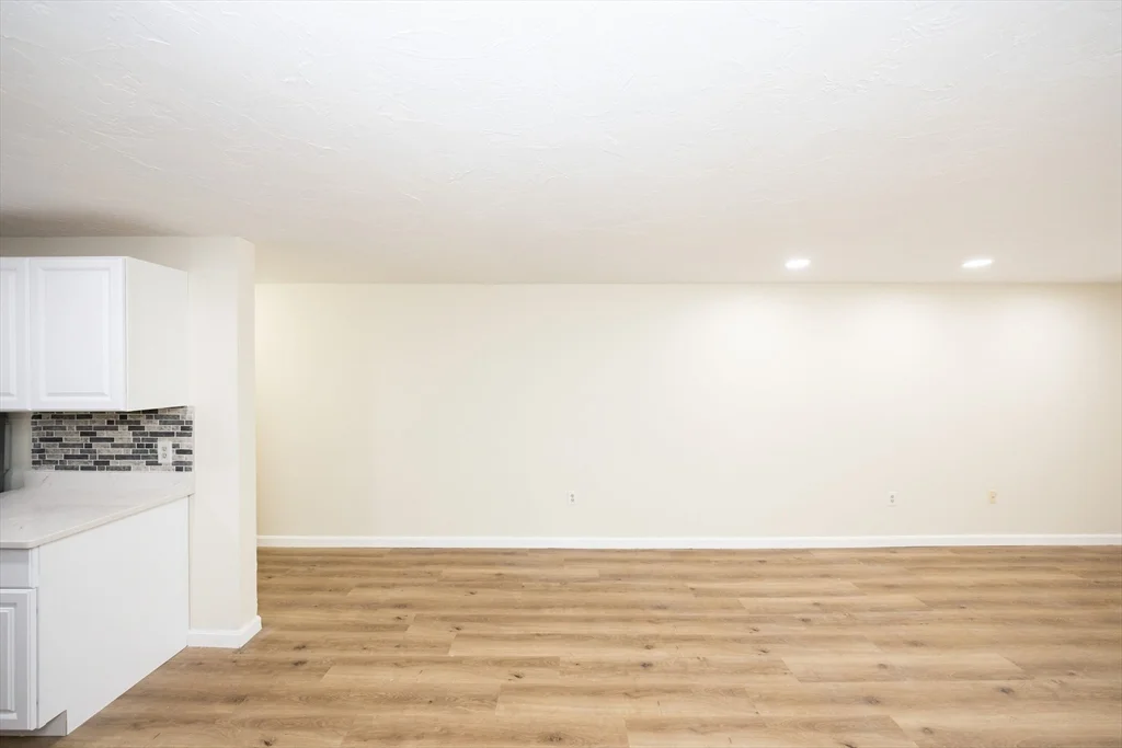 2 bed, 1 bath apartment for rent at 1195 Grafton St Unit 39, Worcester — photo 8 of 16