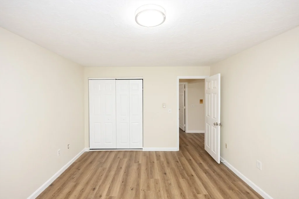 2 bed, 1 bath apartment for rent at 1195 Grafton St Unit 39, Worcester — photo 3 of 16