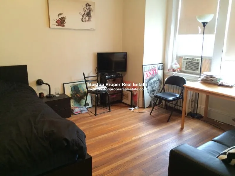 Studio bed, 1 bath apartment for rent at 1197 Boylston St Unit 22, Fenway