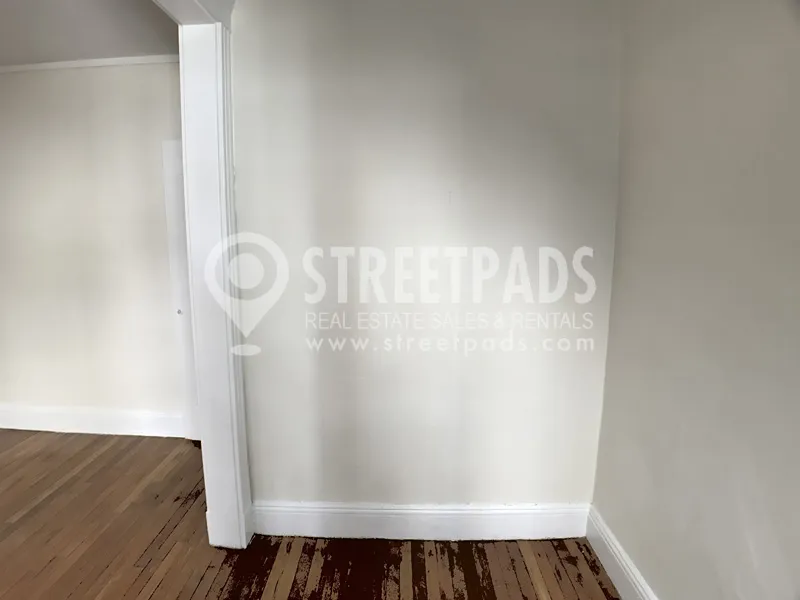 Studio bed, 1 bath apartment for rent at 1197 Boylston St Unit 27, Fenway — photo 5 of 21