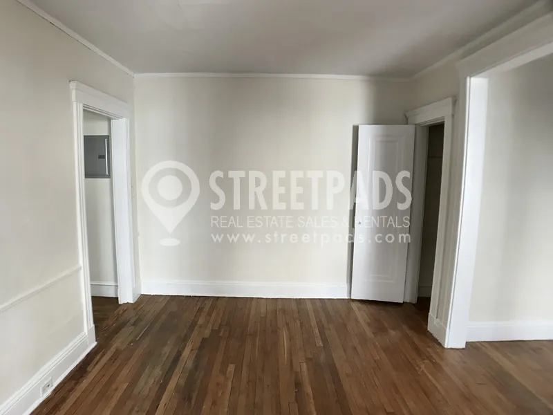 Studio bed, 1 bath apartment for rent at 1197 Boylston St Unit 27, Fenway — photo 2 of 21