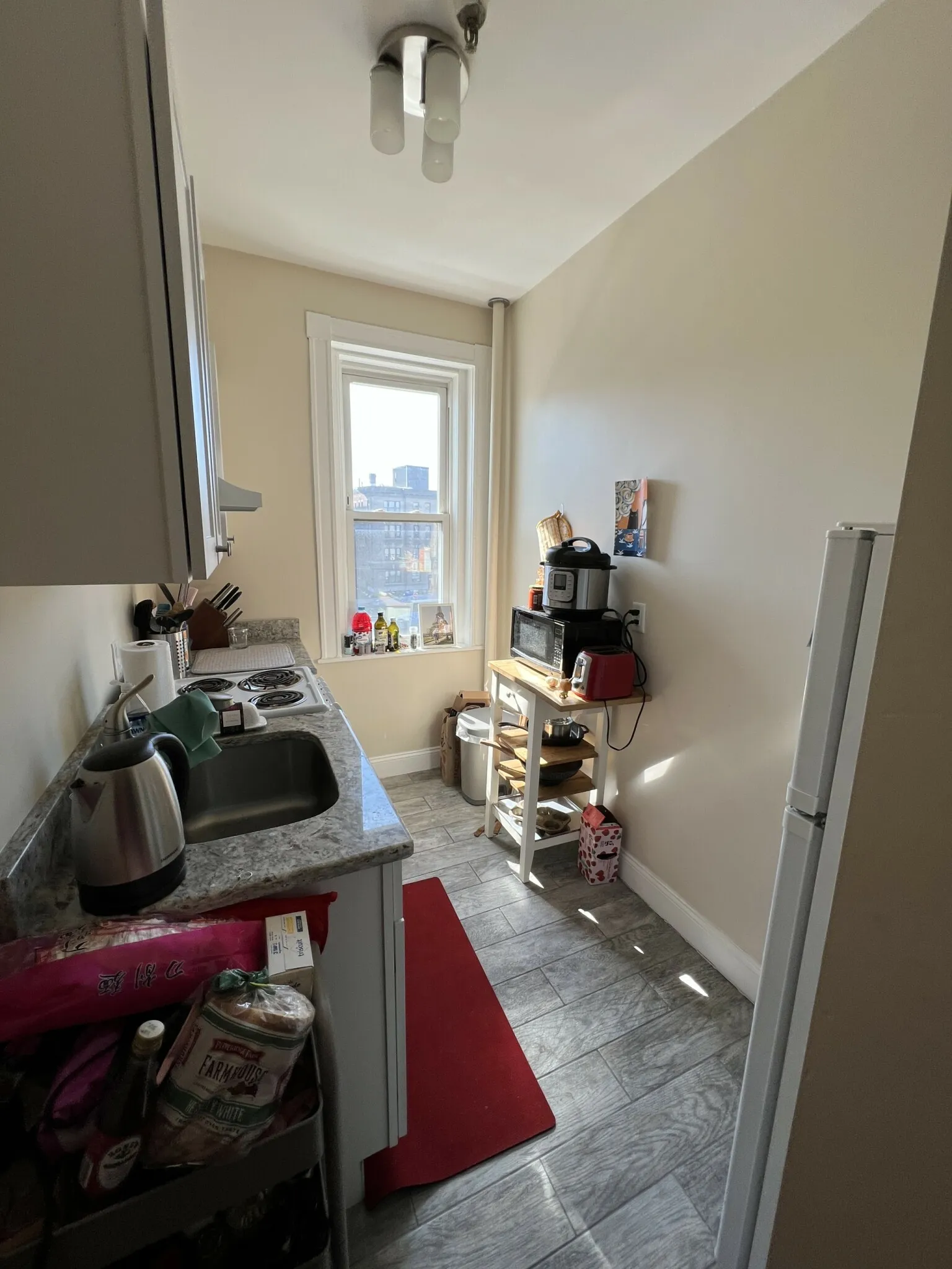 Studio bed, 1 bath apartment for rent at 1197 Commonwealth Ave Unit 12A, Allston — photo 6 of 16