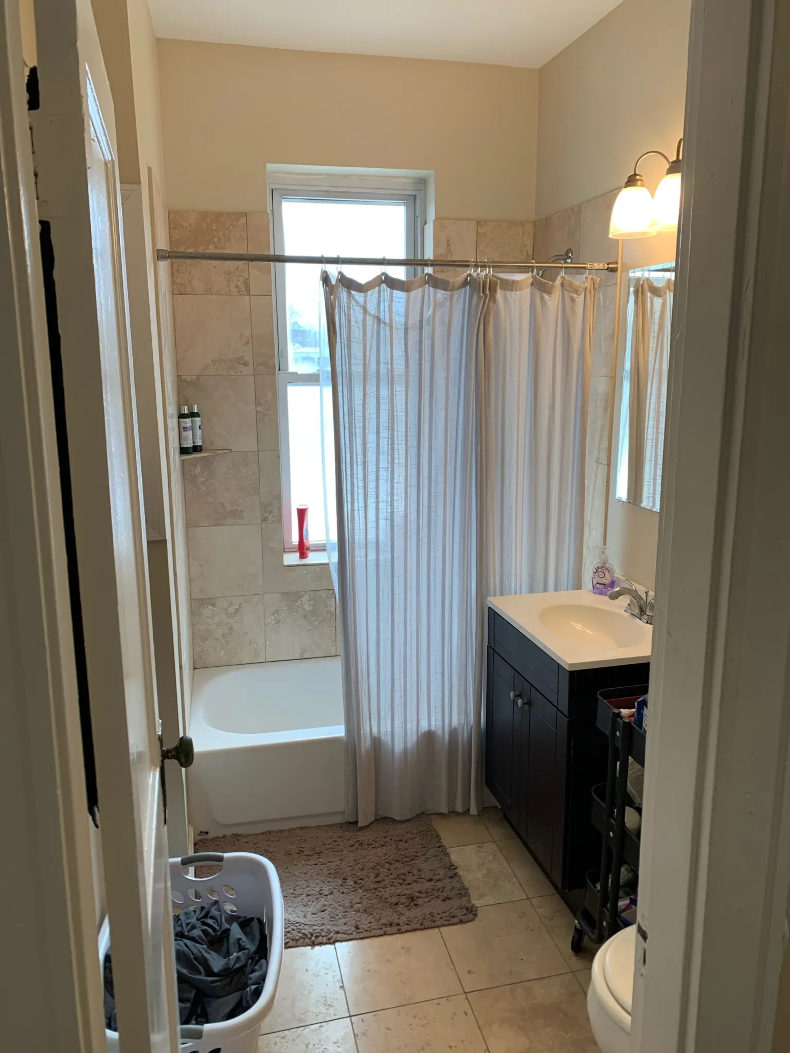 Studio bed, 1 bath apartment for rent at 1197 Commonwealth Ave Unit 17, Allston — photo 11 of 13