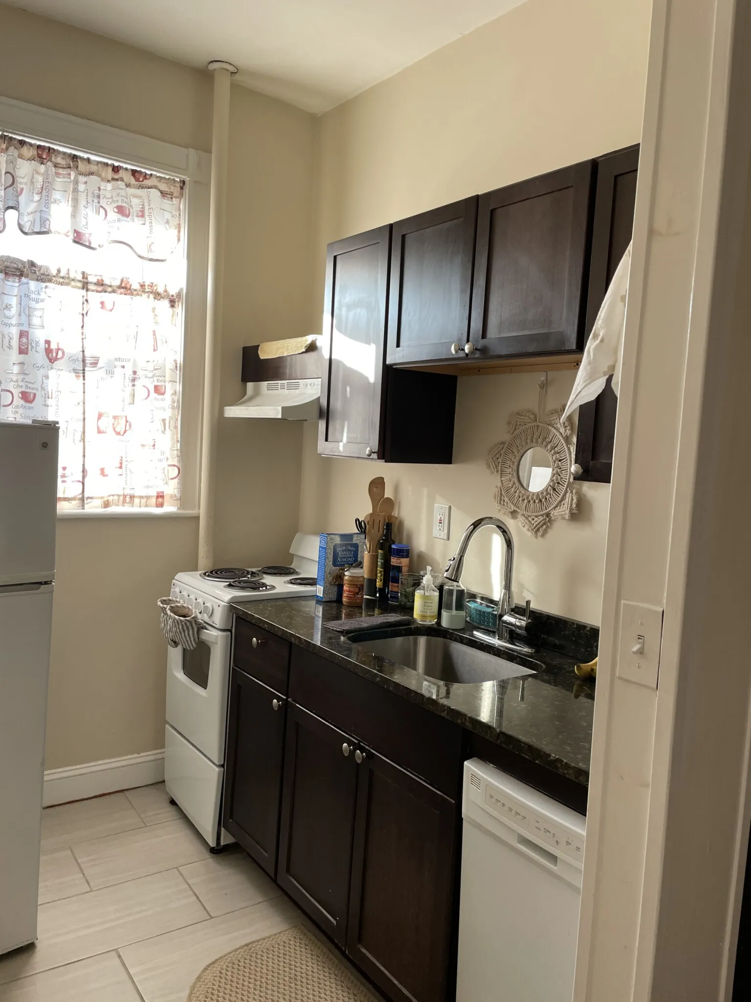 2 bed, 1 bath apartment for rent at 1197 Commonwealth Ave Unit 2, Allston — photo 26 of 33
