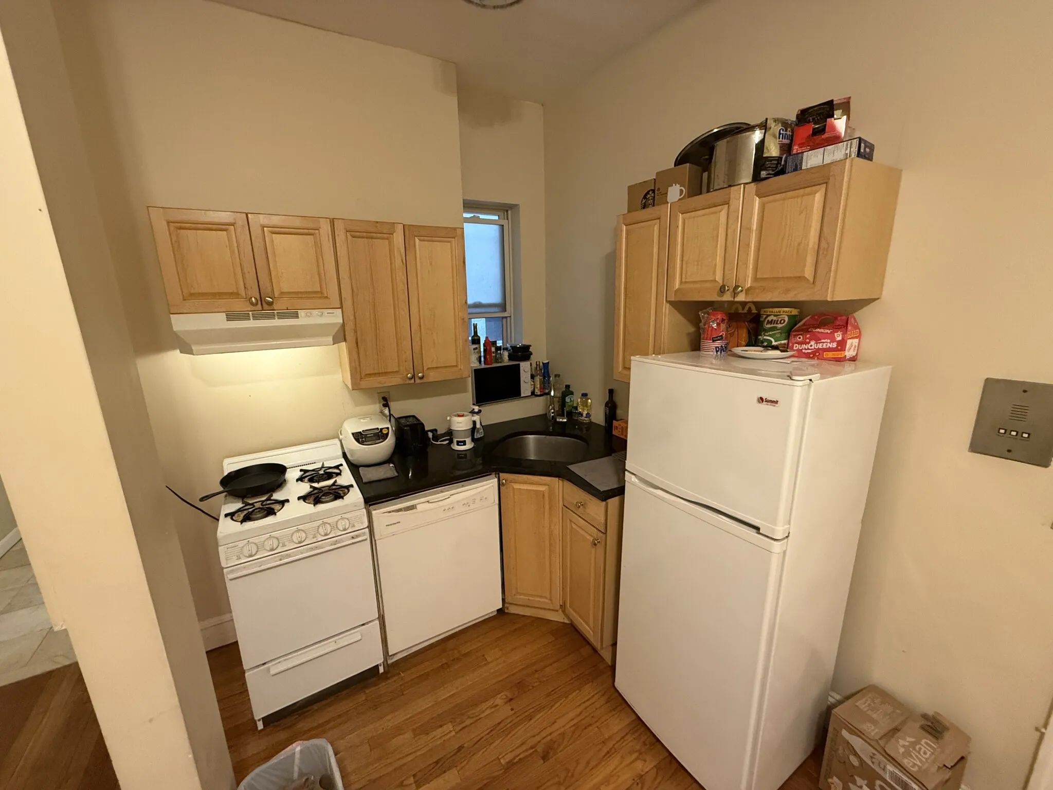2 bed, 1 bath apartment for rent at 1197 Commonwealth Ave Unit 3, Allston — photo 7 of 21