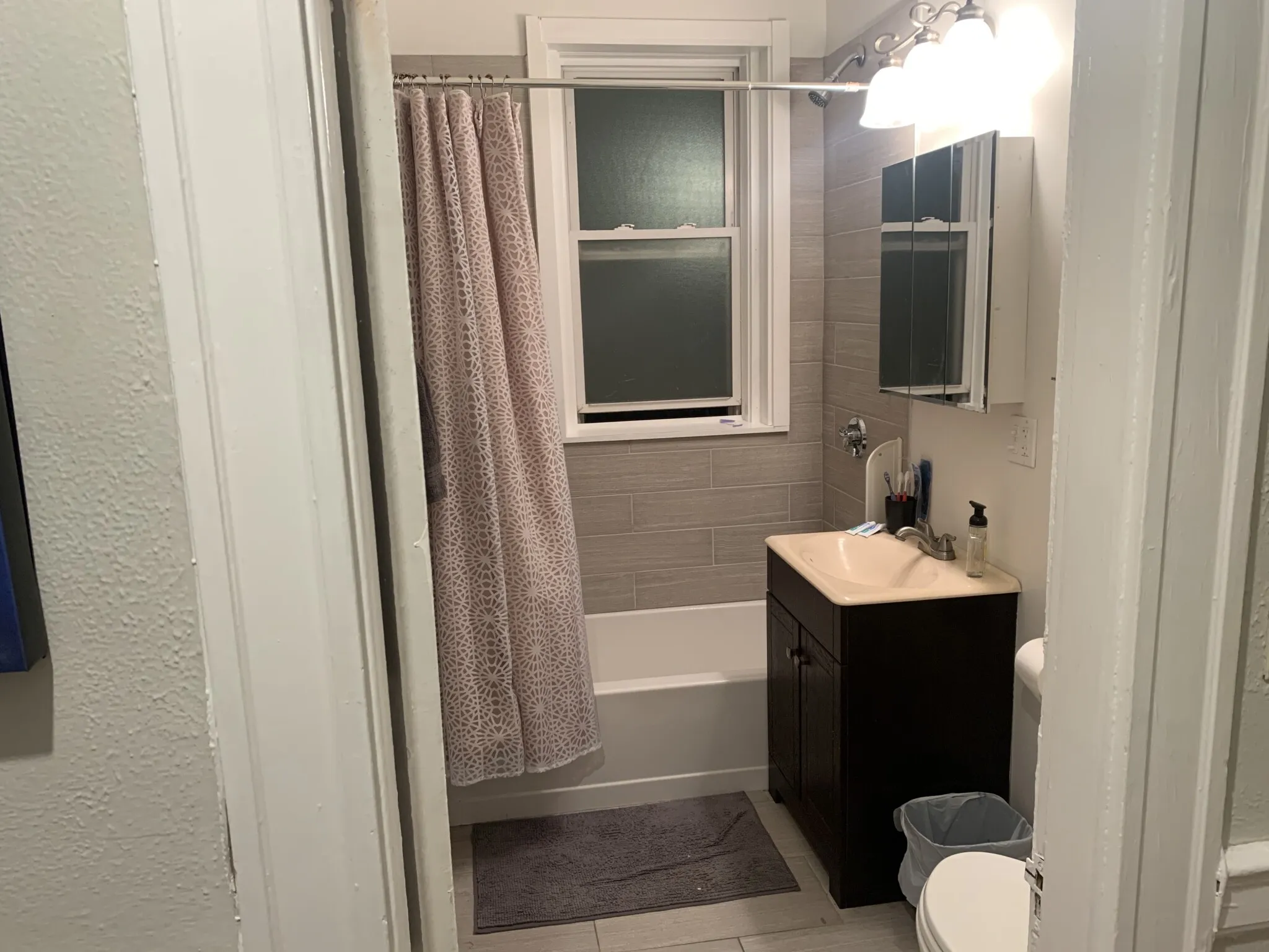 1 bed, 1 bath apartment for rent at 1197 Commonwealth Ave Unit 4, Allston — photo 10 of 14