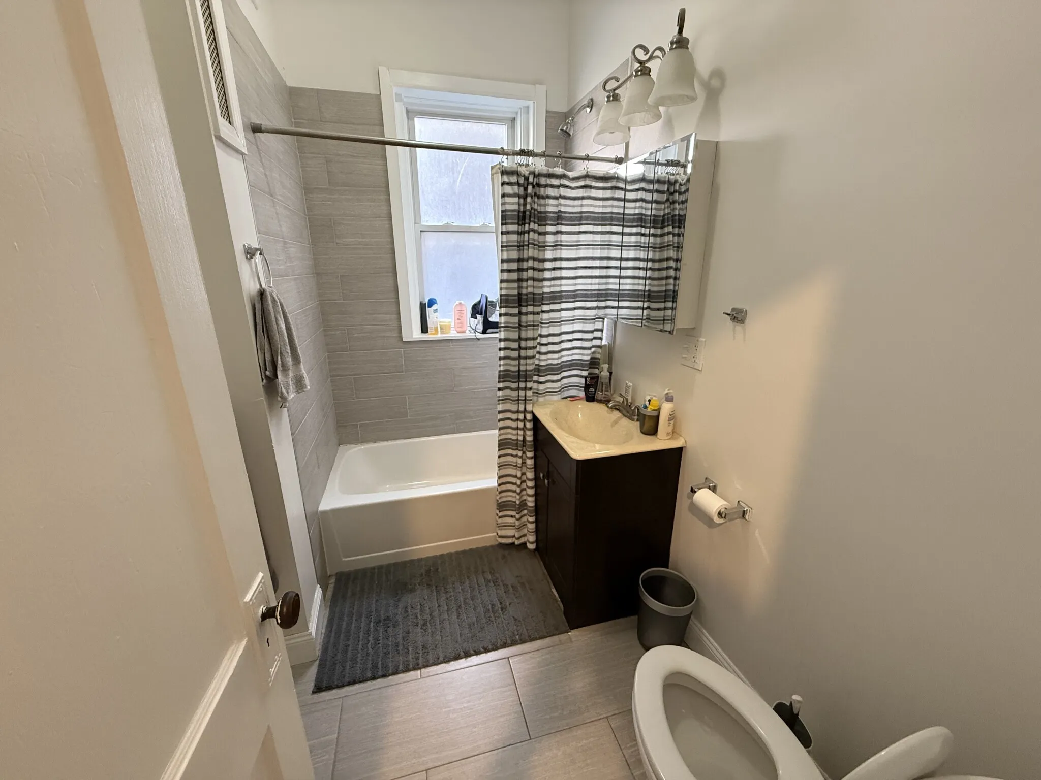 1 bed, 1 bath apartment for rent at 1197 Commonwealth Ave Unit 4, Allston — photo 4 of 14