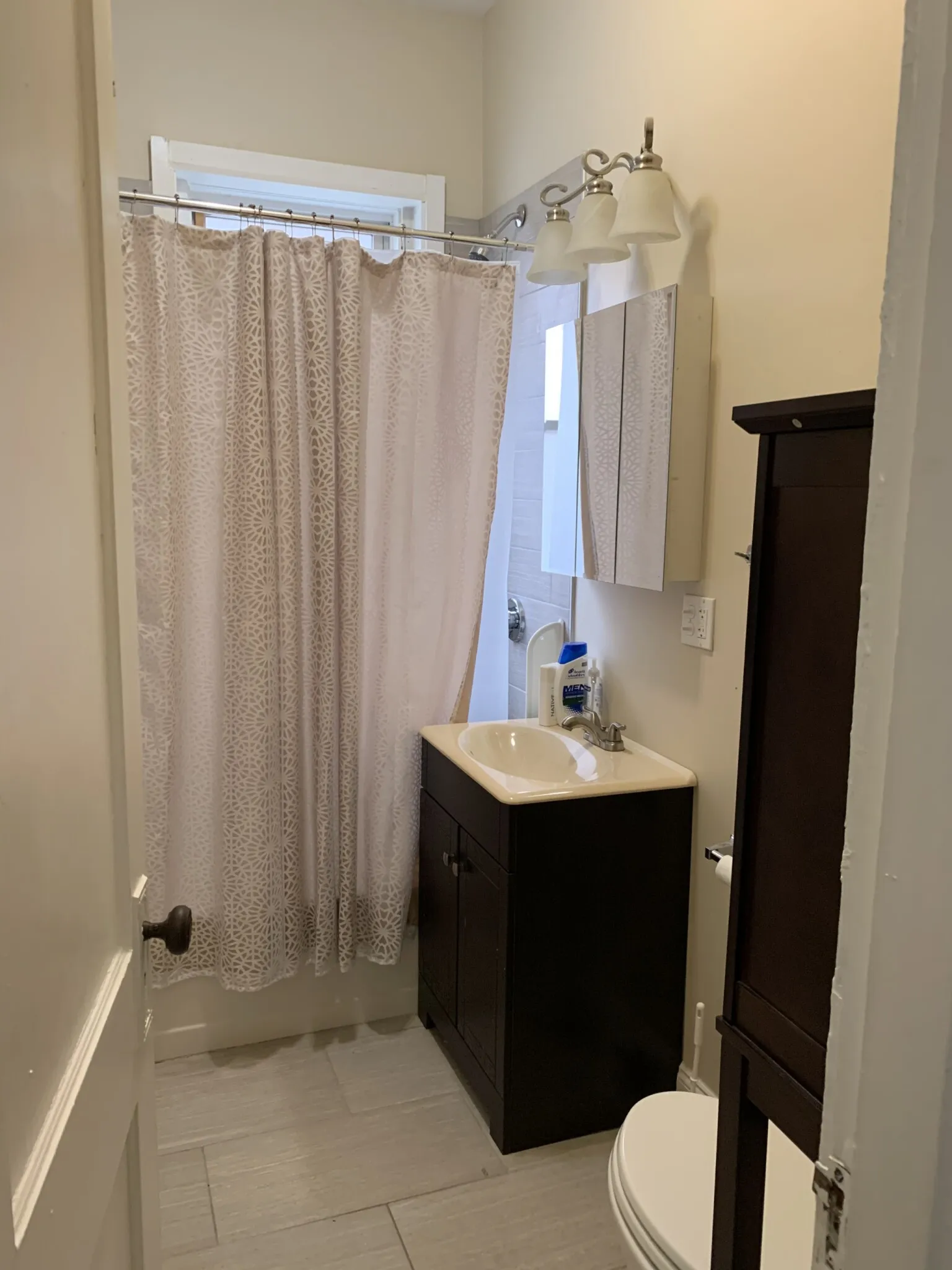 1 bed, 1 bath apartment for rent at 1197 Commonwealth Ave Unit 4, Allston — photo 11 of 14