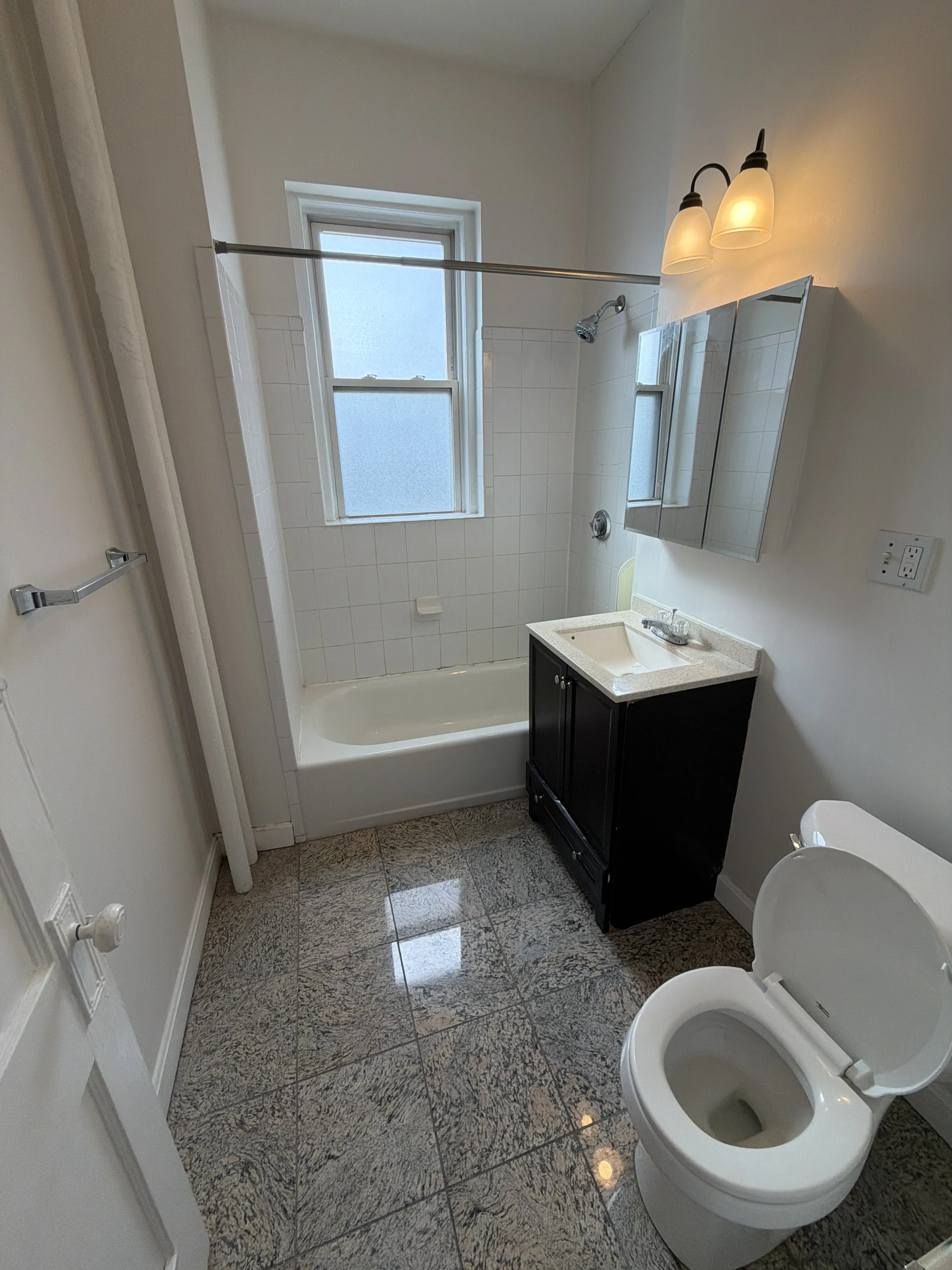 Studio bed, 1 bath apartment for rent at 1197 Commonwealth Ave Unit 5, Allston — photo 6 of 21