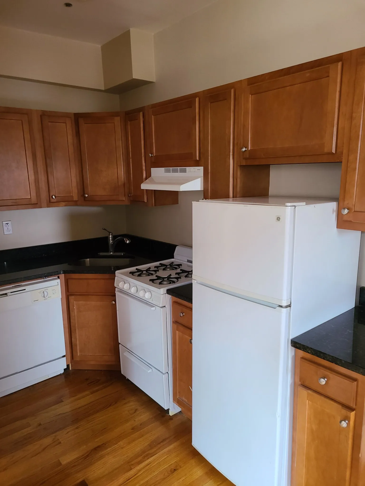 1 bed, 1 bath apartment for rent at 1197 Commonwealth Ave Unit 9, Allston — photo 7 of 19
