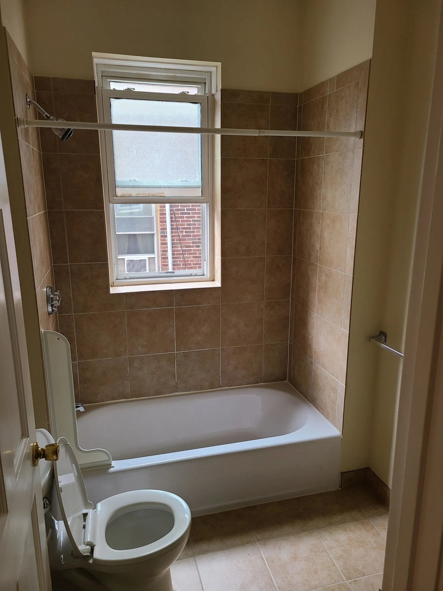 1 bed, 1 bath apartment for rent at 1197 Commonwealth Ave Unit 9, Allston — photo 8 of 19