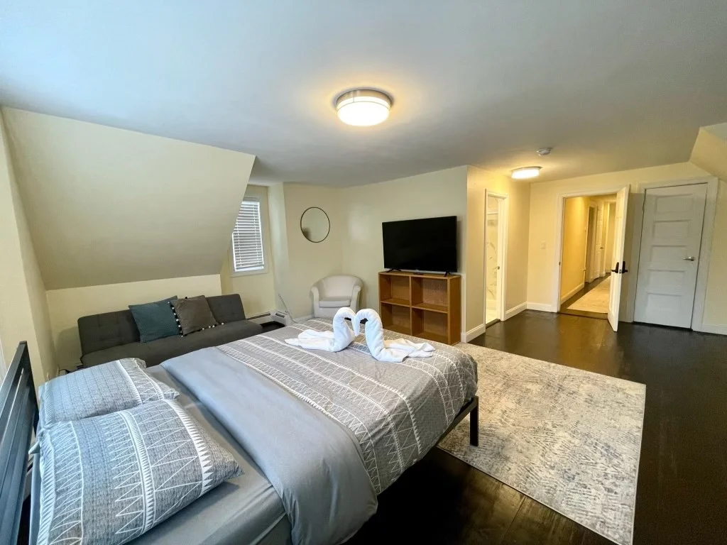 6 bed, 3 bath apartment for rent at 11A Bowdoin Ave Unit 2B, Dorchester — photo 24 of 33