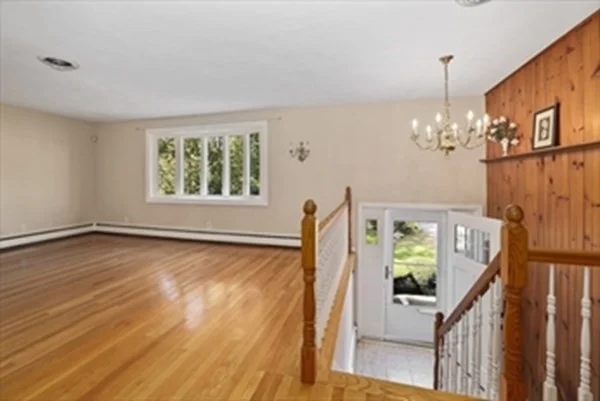 3 bed, 1 bath apartment for rent at 11A Centre Ln Unit 11A, West Roxbury — photo 2 of 20