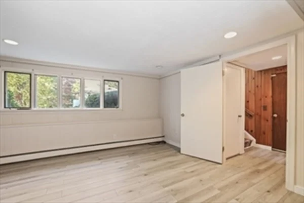 3 bed, 1 bath apartment for rent at 11A Centre Ln Unit 11A, West Roxbury — photo 16 of 20