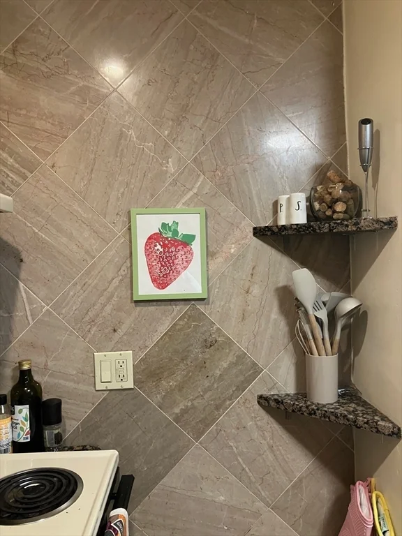 1 bed, 1 bath apartment for rent at 11A Hanson St Unit 1, South End — photo 4 of 18