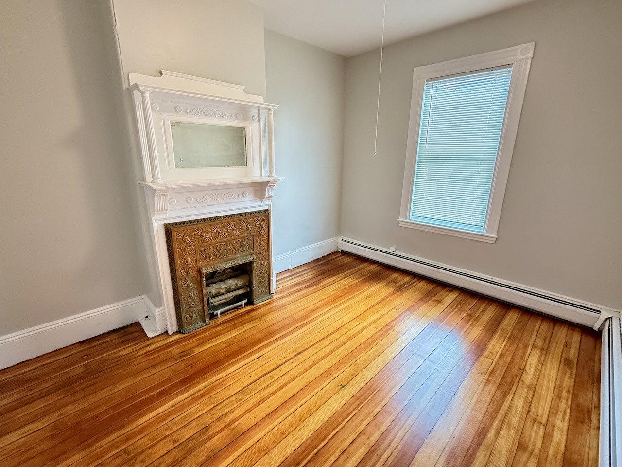 3 bed, 1 bath apartment for rent at 11A Linden St Unit 2, Allston — photo 4 of 7