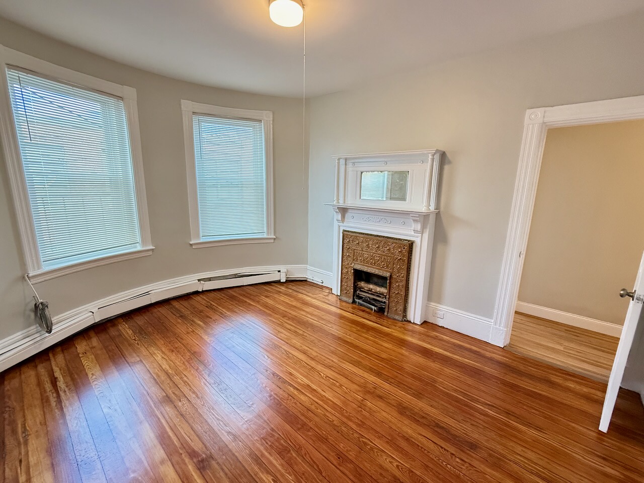 3 bed, 1 bath apartment for rent at 11A Linden St Unit 2, Allston — photo 2 of 7