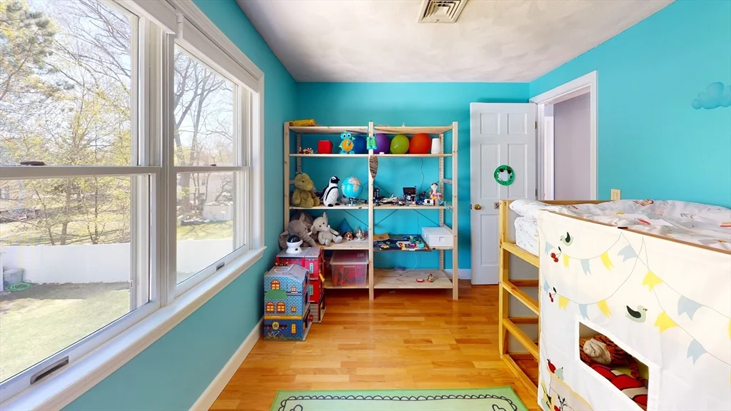 3 bed, 2 bath apartment for rent at 11A Pearl, North Woburn — photo 9 of 12