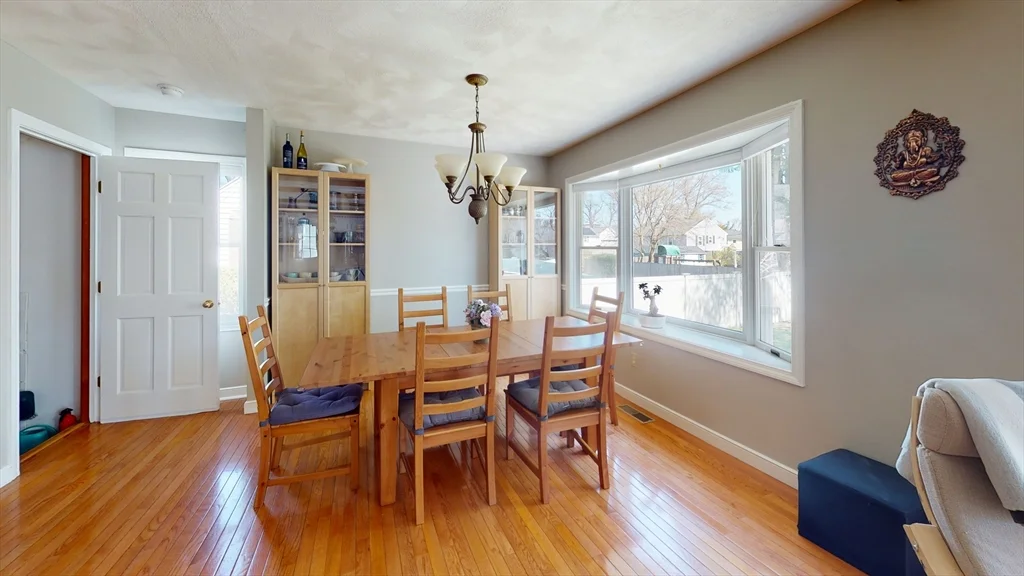 3 bed, 2 bath apartment for rent at 11A Pearl, North Woburn — photo 5 of 12