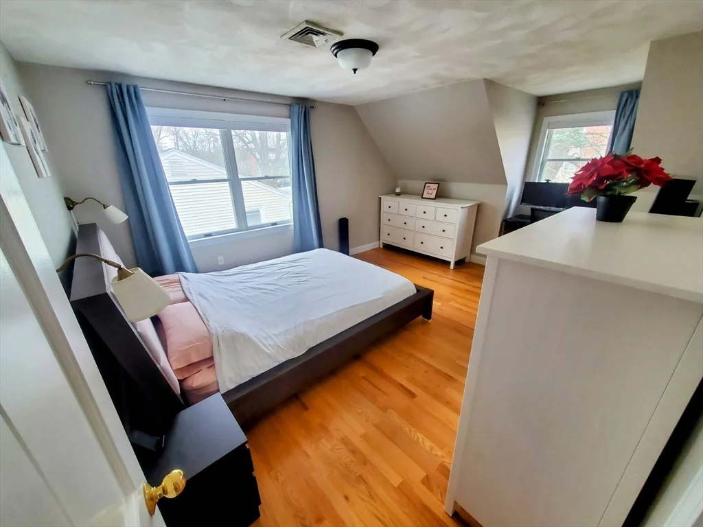 3 bed, 2 bath apartment for rent at 11A Pearl St Unit 0, Woburn — photo 7 of 13