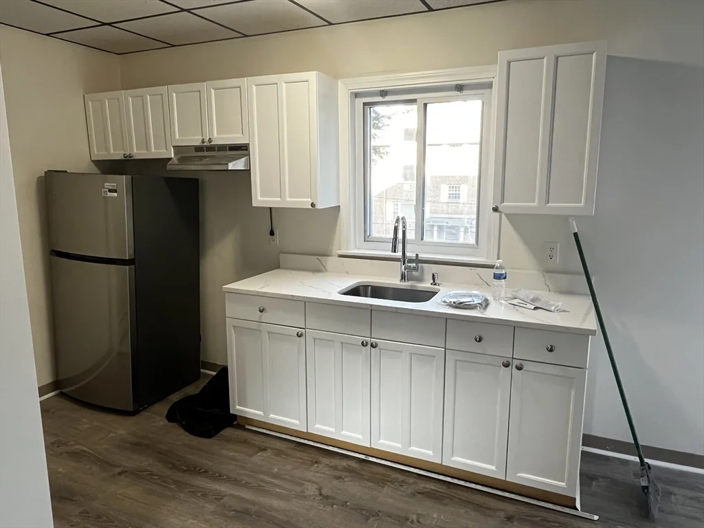 1 bed, 1 bath apartment for rent at 11A Sycamore Ter Unit A, Somerville — photo 1 of 5