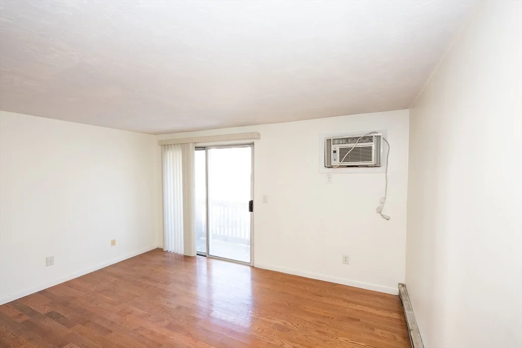 2 bed, 2 bath apartment for rent at 11B Gibbs St Unit 28, Worcester — photo 8 of 14