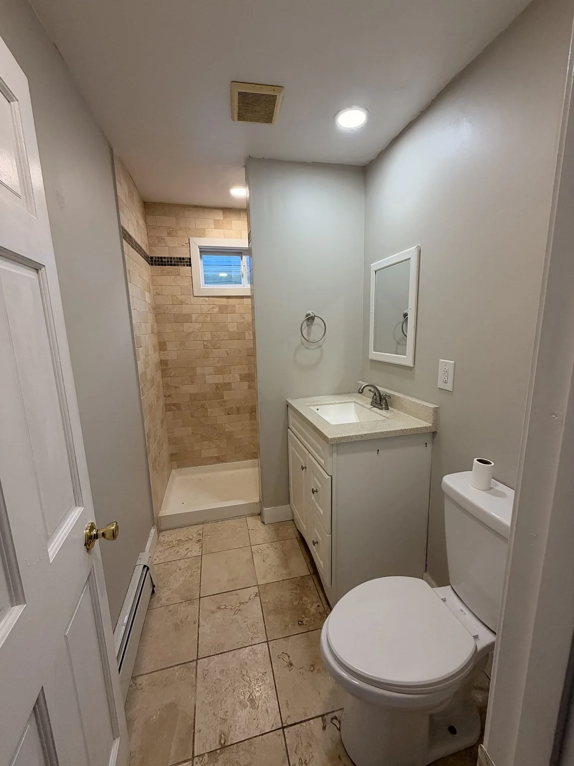 2 bed, 1 bath apartment for rent at 12-14 Cherry St Unit 1, Quincy — photo 7 of 10