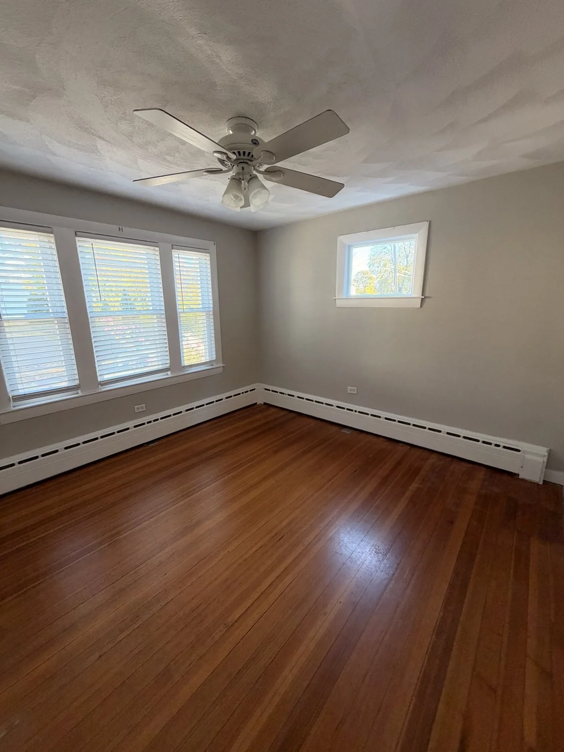 2 bed, 1 bath apartment for rent at 12-14 Cherry St Unit 1, Quincy — photo 3 of 10