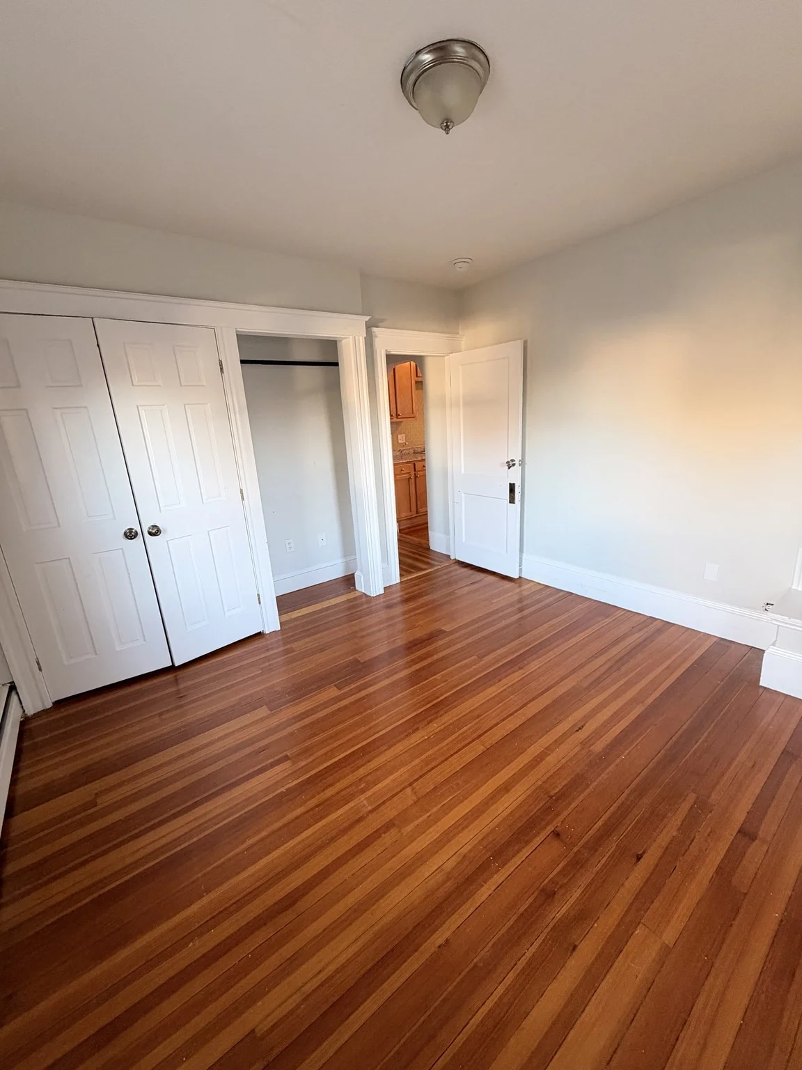 3 bed, 1 bath apartment for rent at 12-14 Cherry St Unit 2, Quincy — photo 3 of 11