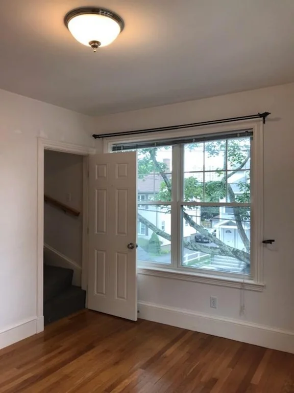 3 bed, 1 bath apartment for rent at 12-14 Dalton Rd Unit 12, Belmont — photo 11 of 14