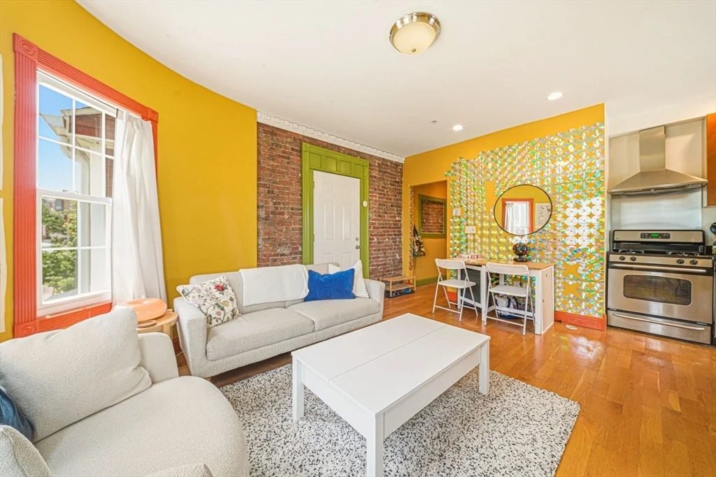 2 bed, 1 bath apartment for rent at 12-14 Everett St Unit 202, Allston — photo 4 of 27