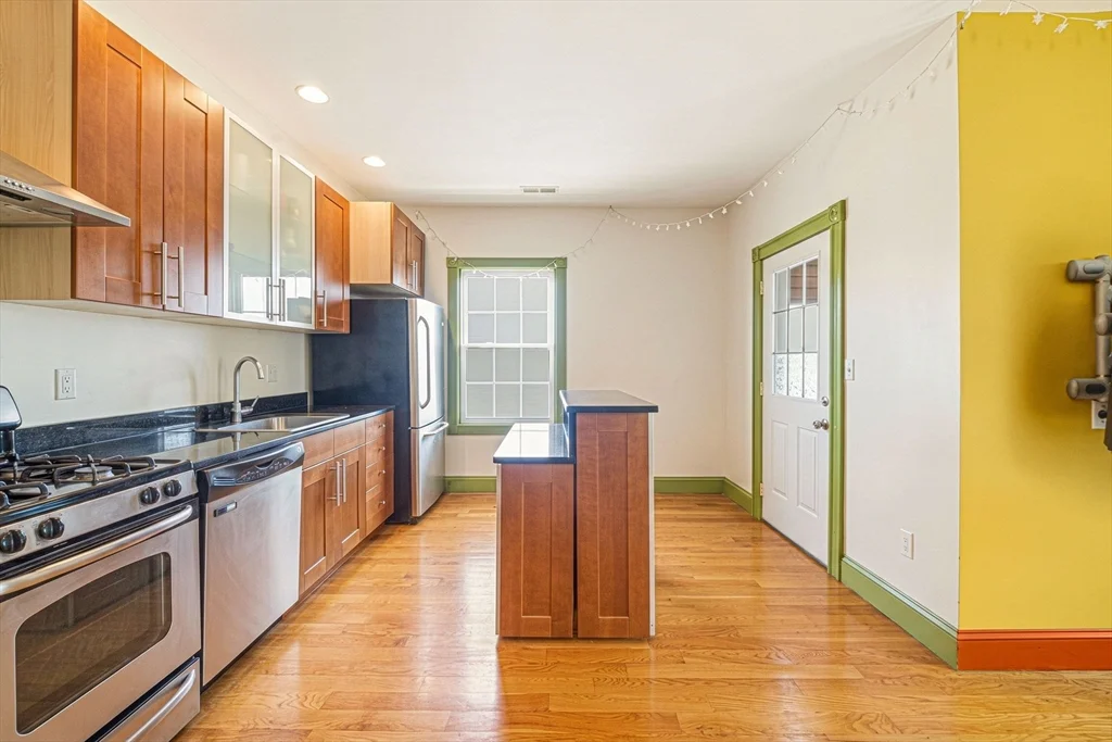 2 bed, 1 bath apartment for rent at 12-14 Everett St Unit 202, Allston — photo 8 of 27